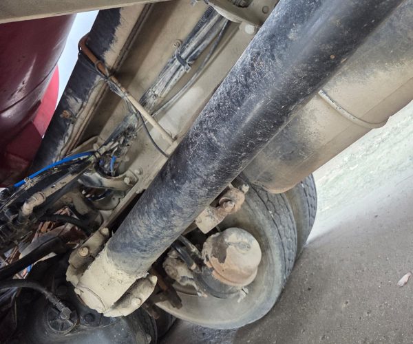 2013 PETERBILT 384 6X4 VACUUM TANK TRUCK STEEL 3000 GALLON 009