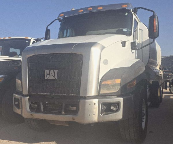 2014 CATERPILLAR CT660S TANDEM WATER TANK TRUCK 003