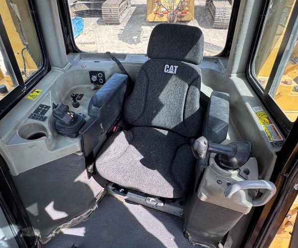 2014 CATERPILLAR D6T ENCLOSED ROPS CAB AC HEATER MULTI SHANK RIPPER 007