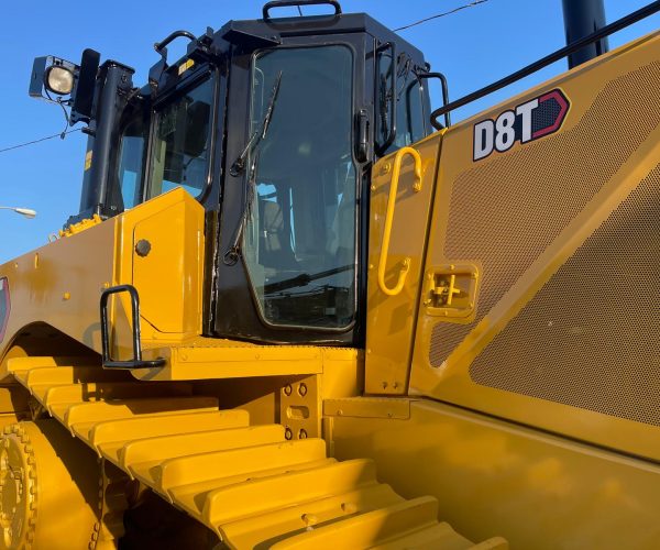 2014 CATERPILLAR D8T DOZER ENCLOSED CAB AC RADIO AM FM BLOOTHOTH 024