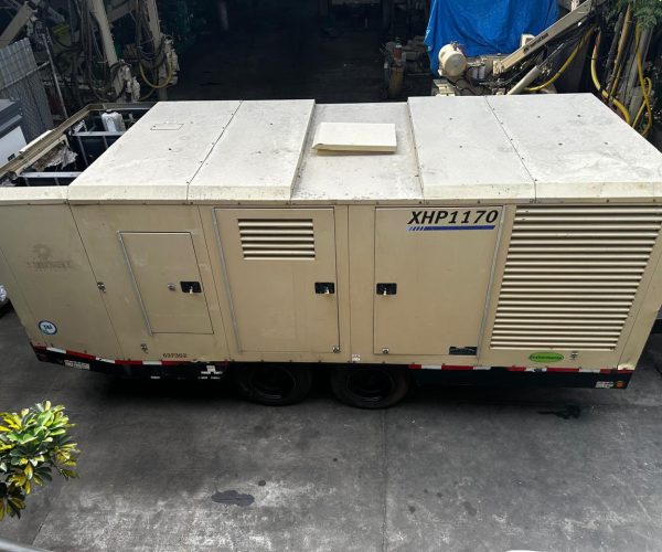 2014 DOOSAN XHP1170WCU× HIGH-PRESSURE AIR COMPRESSOR 006