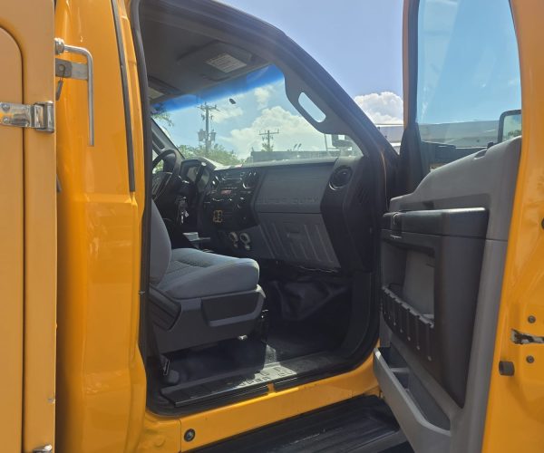 2014 FORD 550 4X4 UTILITY TRUCK DIESEL ALTEC AT40 45FT 007