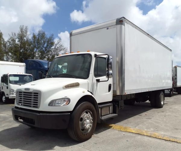 2014 FREIGHTLINER BOX TRUCK 26FT & LIFT GATE MANUAL TRANSMISSION 001