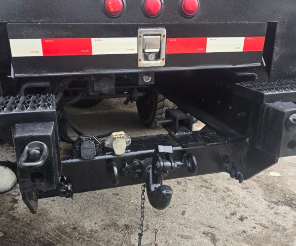 2014 FREIGHTLINER BUCKET TRUCK ALTEC S AA55 012
