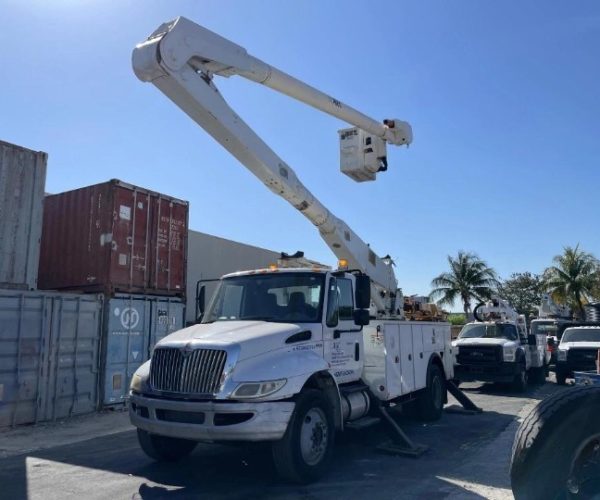 2014 INTERNACIONAL 4300 BUCKET TRUCK AL755 60FT REACH 001