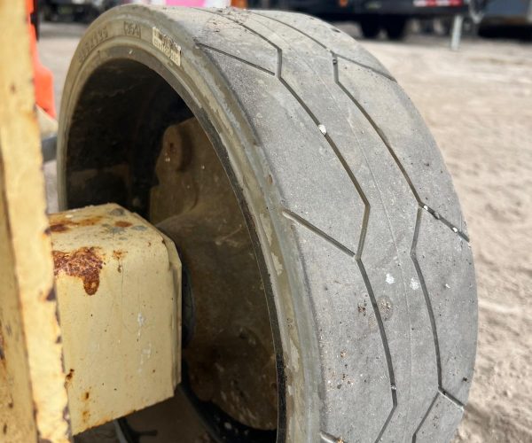 2014 JLG 2646ES ELECTRIC SCISSOR LIFT 010