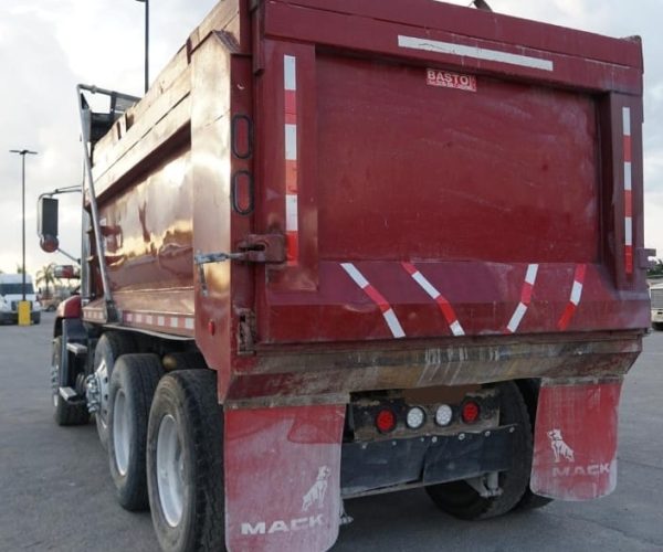 2014 MACK CXU613 DUMP TRUCK TRI-AXLE 005