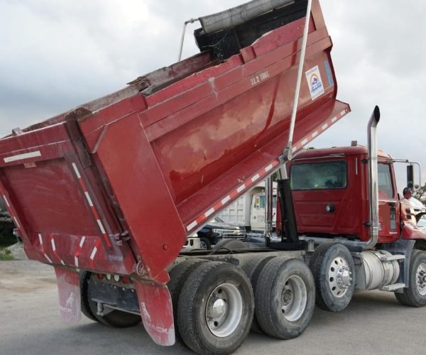 2014 MACK CXU613 DUMP TRUCK TRI-AXLE 006