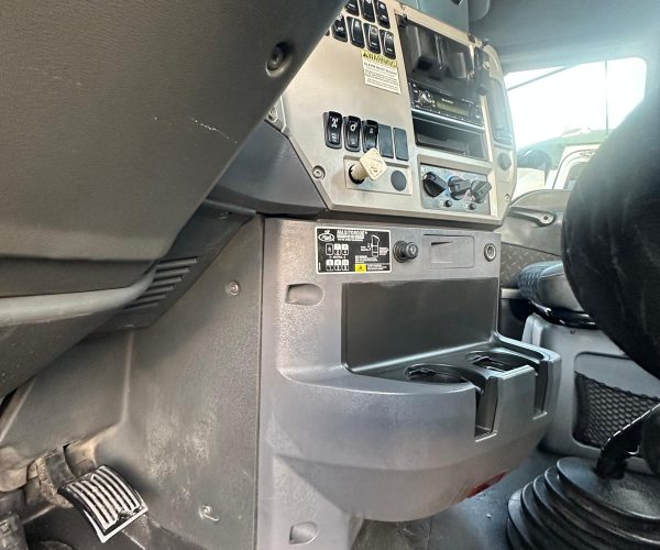 2014 MACK GRANITE CABIN CHASSIS 15 FT LONG TANDEM DOUBLE FRAME 004