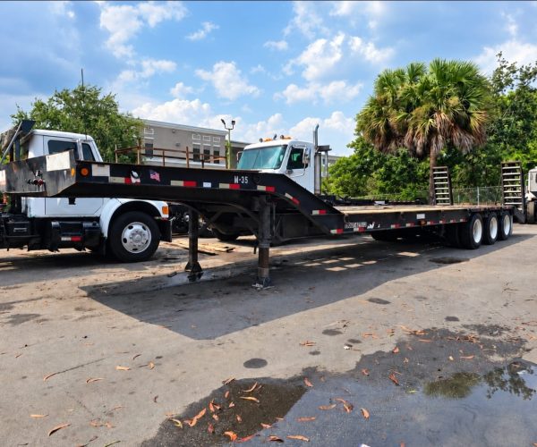 2014 PITTS LB52-38CS TRI-AXLE LOWBOY TRAILER 52 TONS 104,000 001