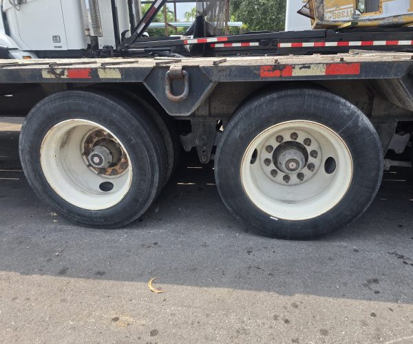 2014 PITTS LB52-38CS TRI-AXLE LOWBOY TRAILER 52 TONS 104,000 010