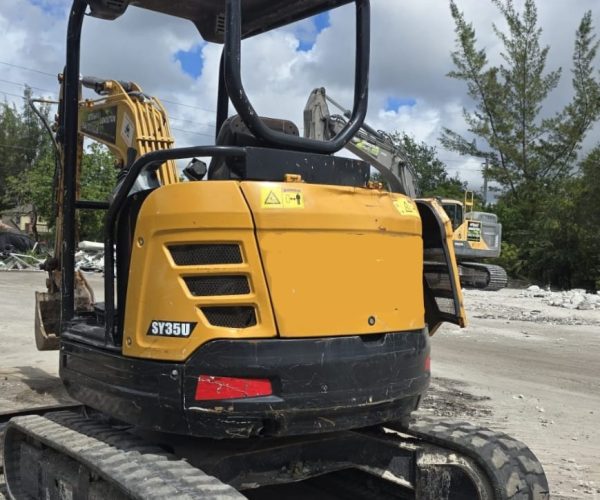 2014 SANY SY35U MINI EXCAVATOR 002