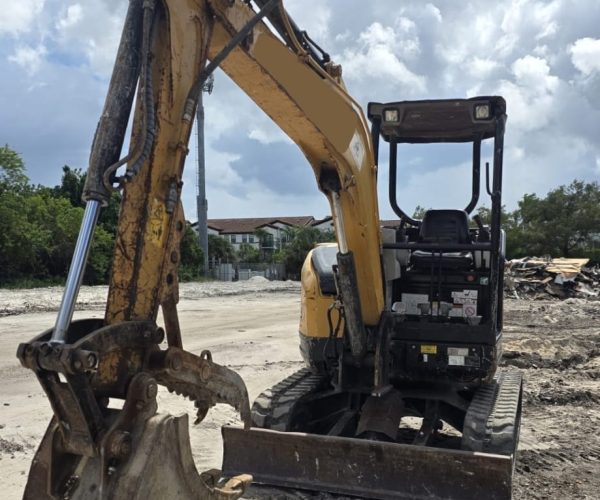 2014 SANY SY35U MINI EXCAVATOR 004