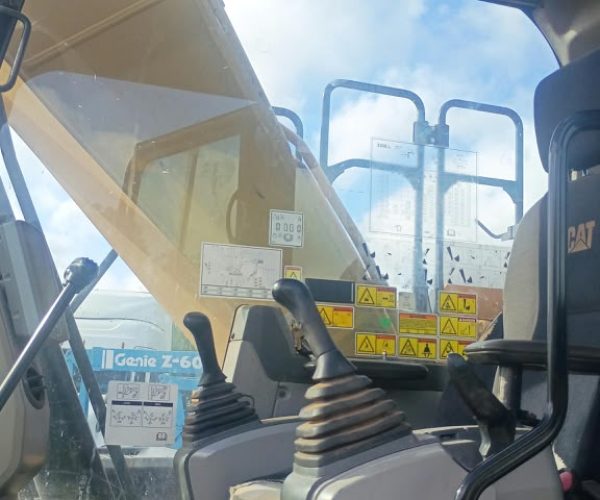 2015 CATERPILLAR 320EL EXCAVATOR ENCLOSED CAB AC 008
