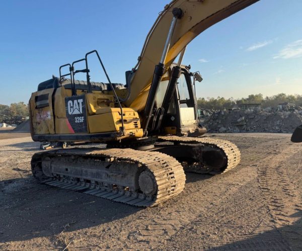 2015 CATERPILLAR 326 FL EXCAVATOR CAB 002