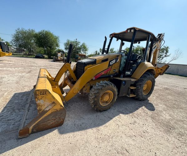 2015-CATERPILLAR-420F-BACKHOE-4X4-AUXILIARY-HYDRAULICS-003