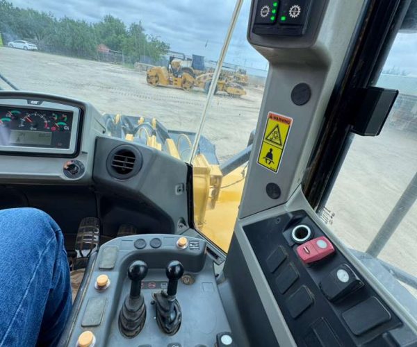 2015 CATERPILLAR 980M WHEEL LOADER WITH ENCLOSED CAB AC 007