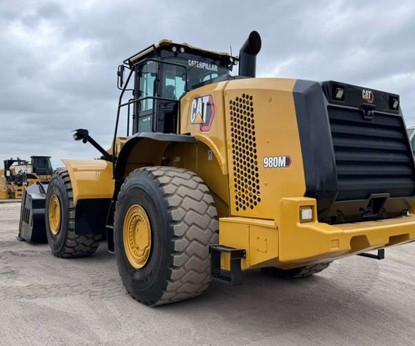 2015 CATERPILLAR 980M WHEEL LOADER WITH ENCLOSED CAB AC 011