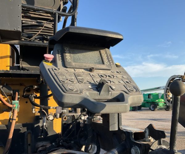 2015 CATERPILLAR AP1000F WHEEL ASPHALT PAVER 006