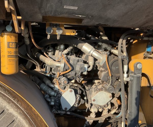 2015 CATERPILLAR AP1000F WHEEL ASPHALT PAVER 011