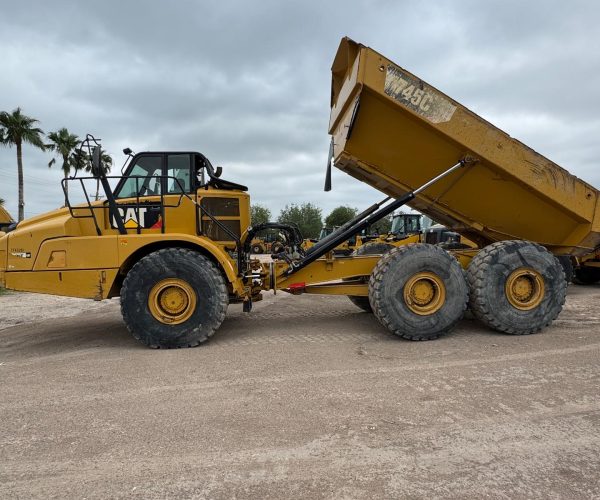 2015-CATERPILLAR-ARTICULATED-TRUCK-745C-003