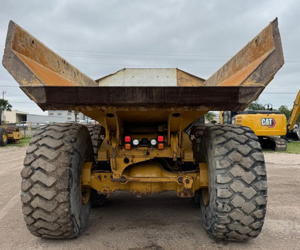 2015-CATERPILLAR-ARTICULATED-TRUCK-745C-010