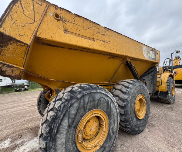 2015-CATERPILLAR-ARTICULATED-TRUCK-745C-012
