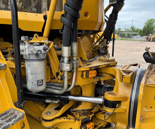 2015-CATERPILLAR-ARTICULATED-TRUCK-745C-015