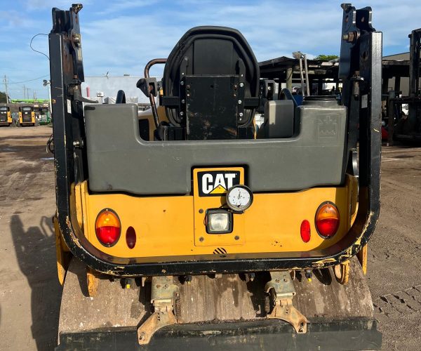2015 CATERPILLAR CB34B XW DOUBLE DRUM VIBRATORY ROLLER 003