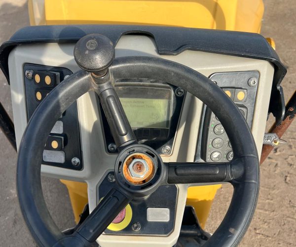 2015 CATERPILLAR CB34B XW DOUBLE DRUM VIBRATORY ROLLER 005