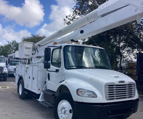 2015 FREIGHTLINER AM 755 ALTEC 60 FT BUCKET DOUBLE BUCKET 002