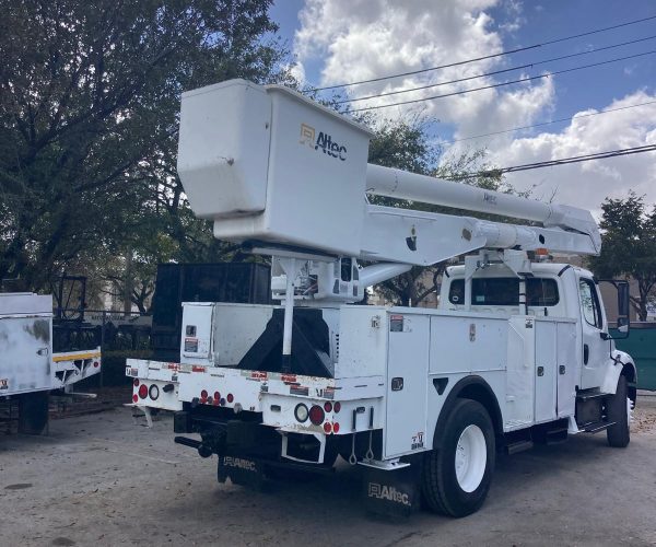 2015 FREIGHTLINER AM 755 ALTEC 60 FT BUCKET DOUBLE BUCKET 004