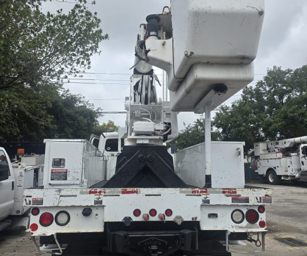 2015-FREIGHTLINER-AM-755-ALTEC-60-FT-BUCKET-DOUBLE-BUCKET-008
