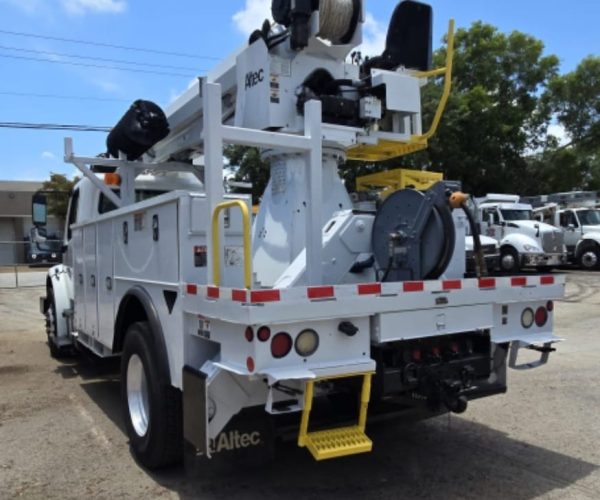 2015 FREIGHTLINER BUCKET TRUCK & DIGGER ALTEC DM47 47FT HEIGHT 005