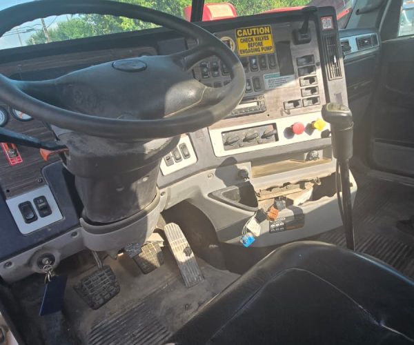 2015 FREIGHTLINER CORONADO DAY CAB W PTO PUMP 011