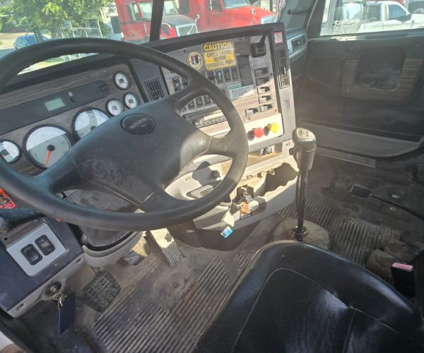 2015 FREIGHTLINER CORONADO DAY CAB W PTO PUMP 013