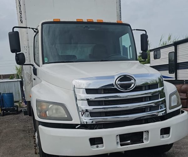 2015 HINO BOX TRUCK 26FT WITH ALUMINUM LIFT GATE, GRW 25.950 LBS 003