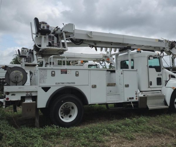 2015 KENWORTH T370 DIGGER DERRICK DC47 TR 002