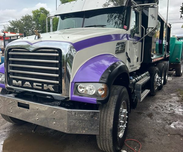 2015 MACK GRANITE DUMP TRUCK TRI-AXLE STEEREABLE THIRD AXLE 003