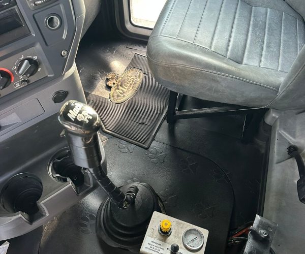 2015 MACK GRANITE DUMP TRUCK TRI-AXLE STEEREABLE THIRD AXLE 008