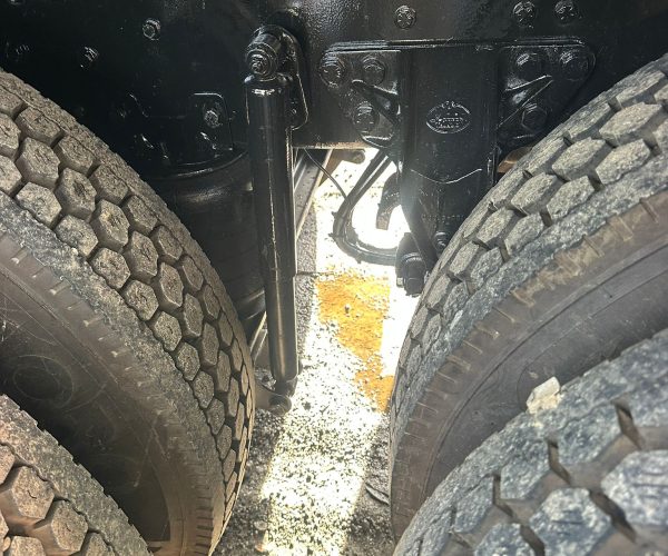 2015 MACK GRANITE DUMP TRUCK TRI-AXLE STEEREABLE THIRD AXLE 012