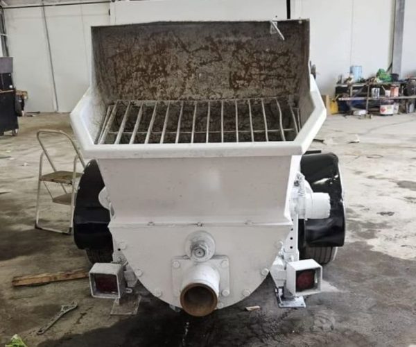 2015 SCHWING 2015 SP-750 2015 SP-750 CONCRETE TRAILER PUMP 005