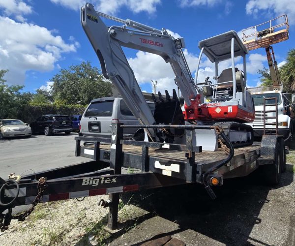 2015 TAKEUCHI TB125 MINI EXCAVATOR WITH OR WITHOUT 2006 UTILITY 001