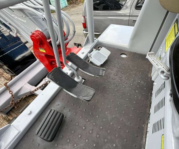 2015 TAKEUCHI TB125 MINI EXCAVATOR WITH OR WITHOUT 2006 UTILITY 010