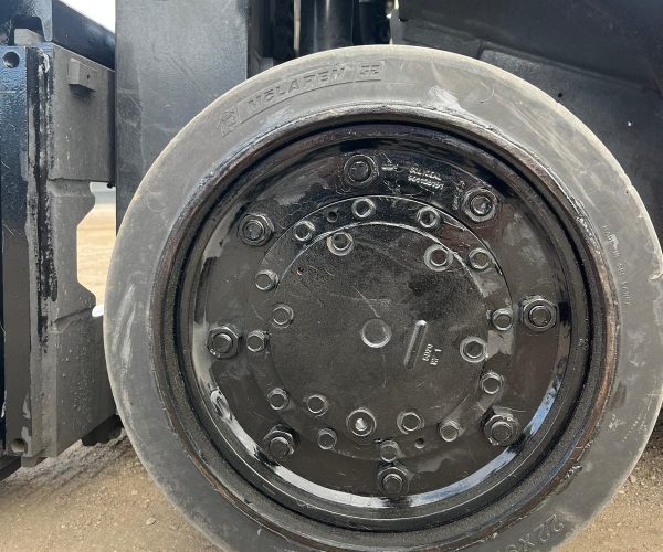 2015 TOYOTA FORKLIFT 8FGCSU-BCSLP LP GAS MAST FSV TRIPLE STAGE W SIDE SHIFTER 7000 LB CAPACITY 015