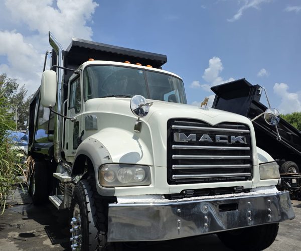 2016 & 2015 MACK GRANITE ORIGINALS DUMP TRUCK TANDEN 003