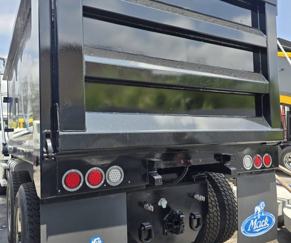 2016 & 2015 MACK GRANITE ORIGINALS DUMP TRUCK TANDEN 004
