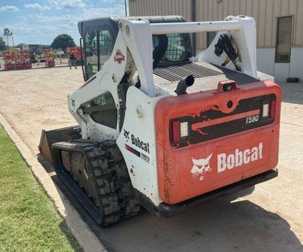 2016 BOBCAT 590 SKID STEER ENCLOSED CAB 003