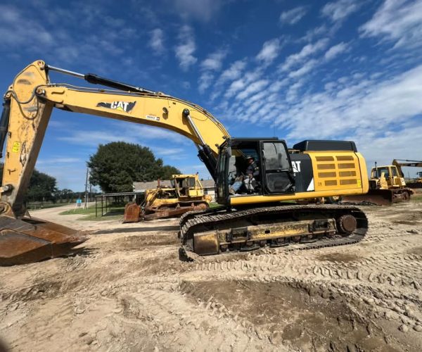 2016 CATERPILLAR 349FL EXCAVATOR ENCLOSED CAB W AC 011