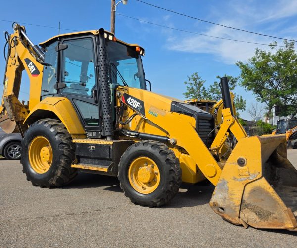 2016 CATERPILLAR 420F2 BACKHOE ENCLOSED CAB AC 4X4, WITH THIRD VALVE 001